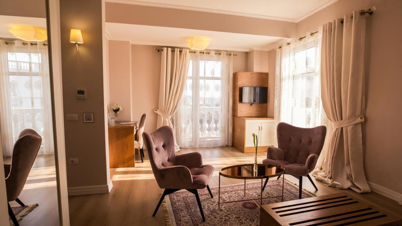Royal Hill Hotel Vorë 외부 사진