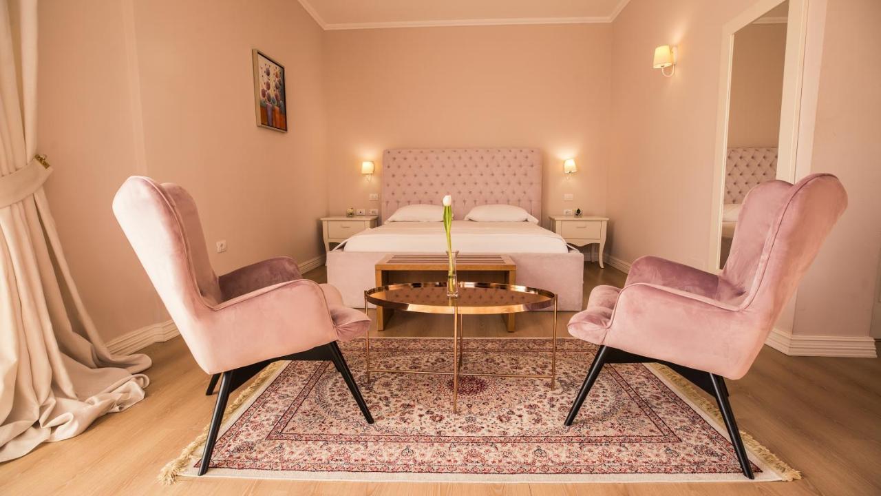 Royal Hill Hotel Vorë 외부 사진