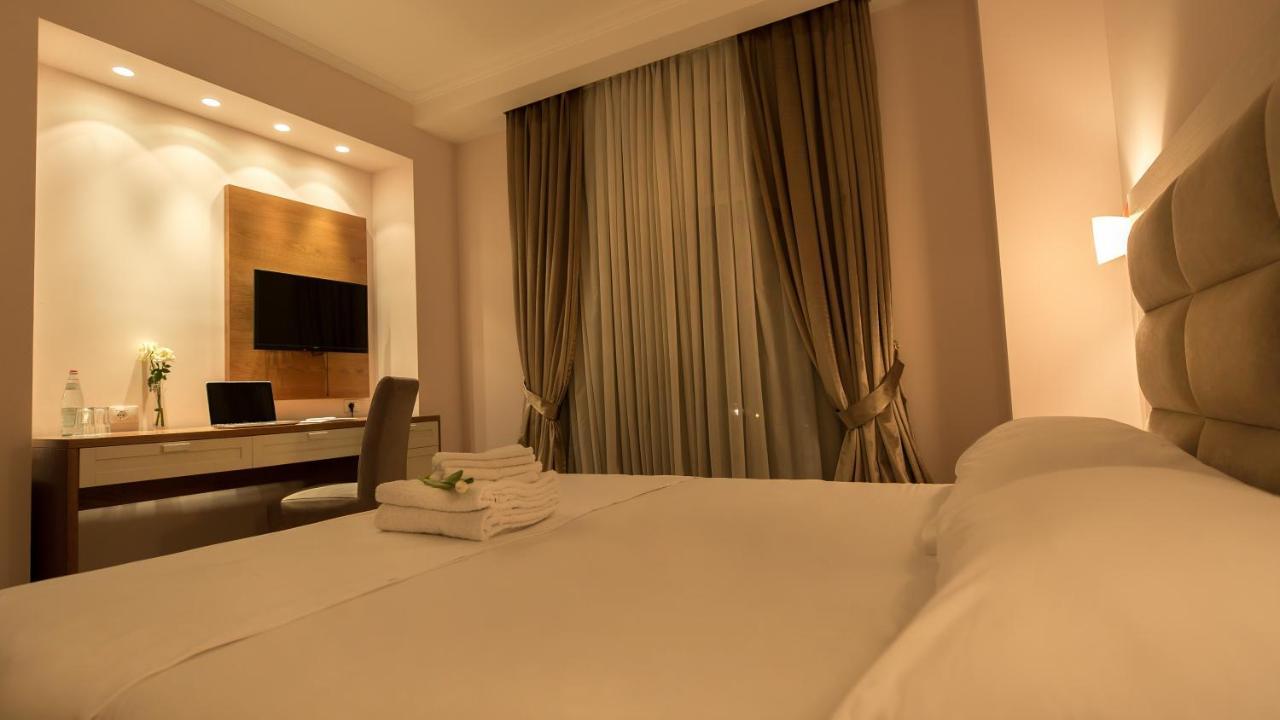 Royal Hill Hotel Vorë 외부 사진