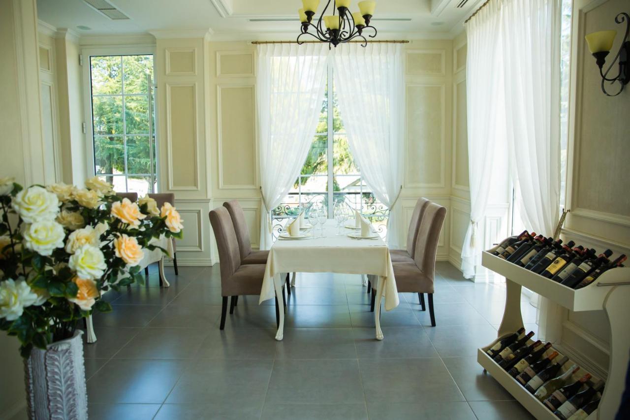 Royal Hill Hotel Vorë 외부 사진